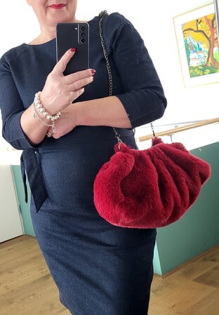 O bag puffy | furry | bordeaux | SALE