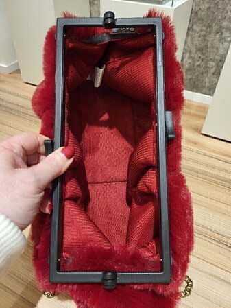 O bag puffy | furry | bordeaux | 60% korting