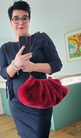 O bag puffy | furry | bordeaux | 60% korting