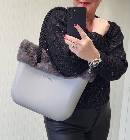 O bag mini (light) grey & furry | SALE