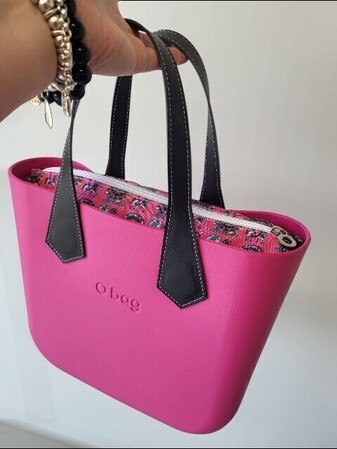 O bag mini fuchsia & black | SALE