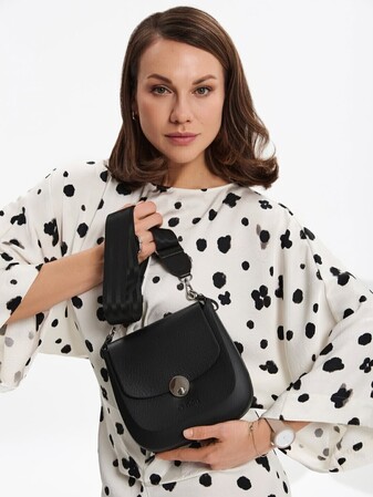 O bag chase & bagstrap | black | Black Friday Deal