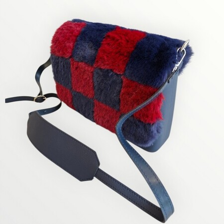 O bag glam | furry | navy blue & bordeaux