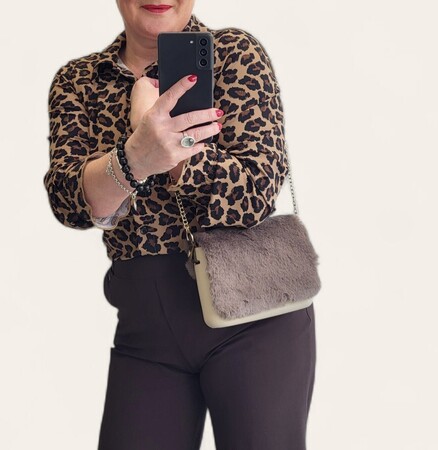O bag pocket sand & walnut furry | 40% korting