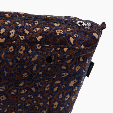 O bag classic innerbag zip-up | jacquard leopard | navy blue