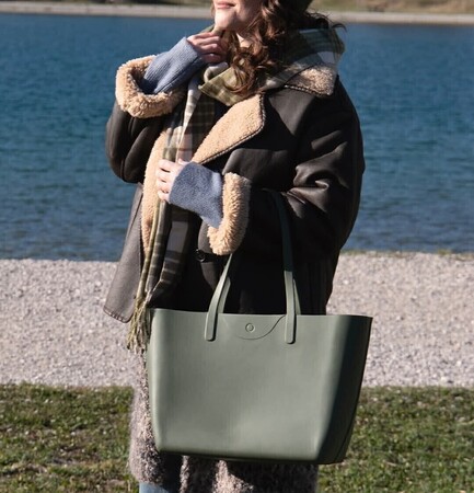 O bag icon | military