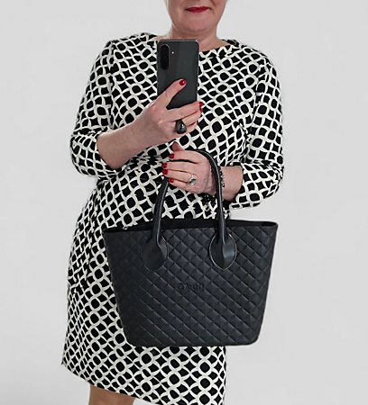 O bag urban midi matelassé | black & sweetheart | Weekenddeal 🖤