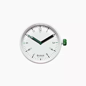 O clock dial 60 seconds green on white