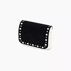 O bag pocket flap velvet black with pearls